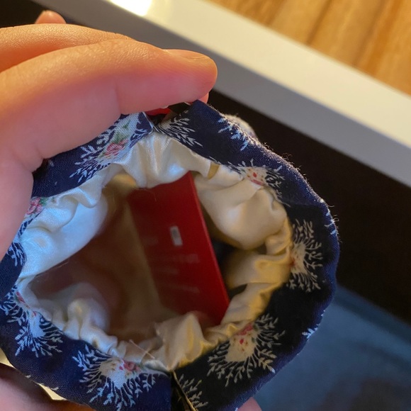 pouch - Picture 5 of 5